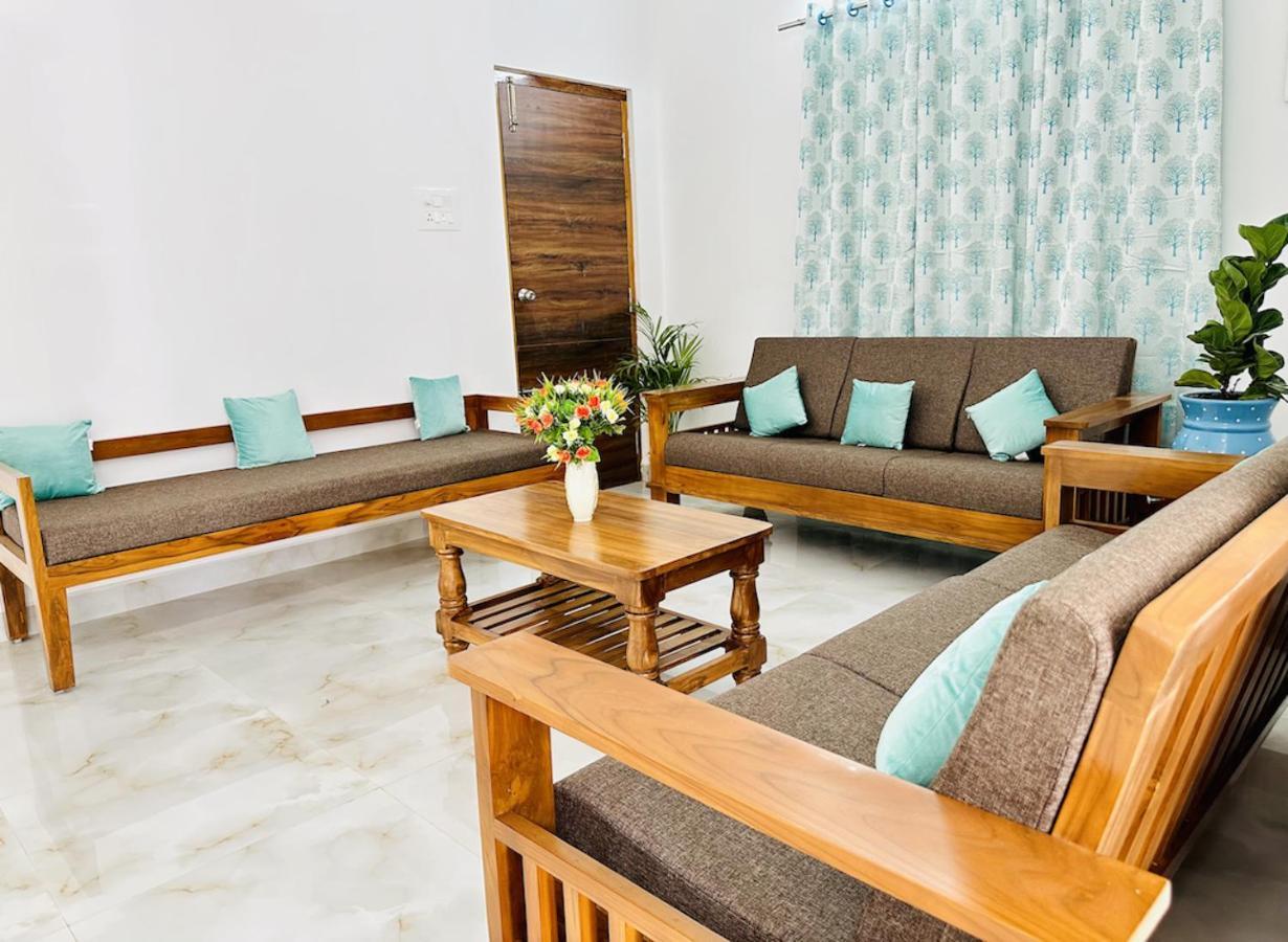 Tirupati Homestay - Shilparamam - Luxury Ac Apartments By Stayflexi - Fast Wifi, Kitchen, Android Tv - Walk To Ps4 Pure Veg Restaurant - Easy Access To Airport, Railway Station And To All Temples Exteriör bild