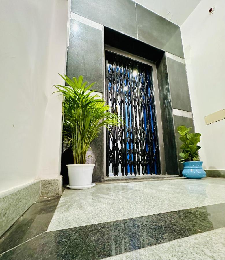 Tirupati Homestay - Shilparamam - Luxury Ac Apartments By Stayflexi - Fast Wifi, Kitchen, Android Tv - Walk To Ps4 Pure Veg Restaurant - Easy Access To Airport, Railway Station And To All Temples Exteriör bild