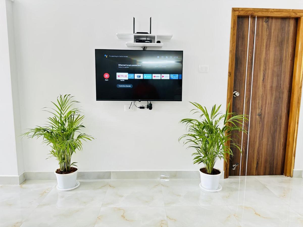 Tirupati Homestay - Shilparamam - Luxury Ac Apartments By Stayflexi - Fast Wifi, Kitchen, Android Tv - Walk To Ps4 Pure Veg Restaurant - Easy Access To Airport, Railway Station And To All Temples Exteriör bild